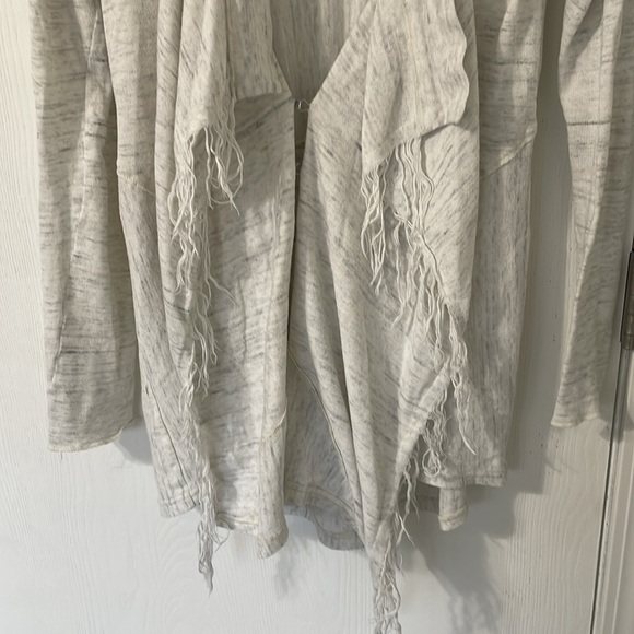 Free People Off White With Blue Decorative Cardigan Clip Closer Size Small - Picture 5 of 9